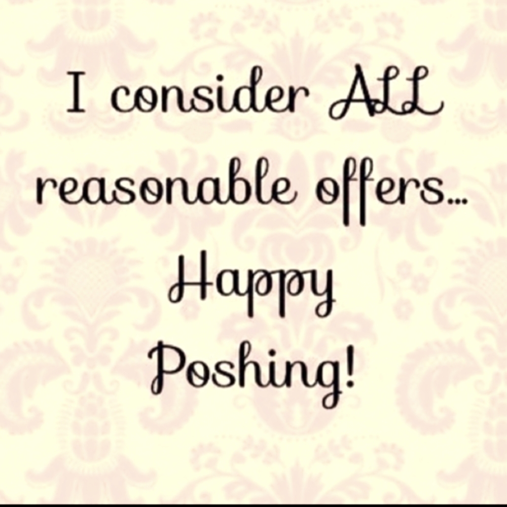 MAKE ME AN OFFER ☺️ SAME DAY SHIPPING